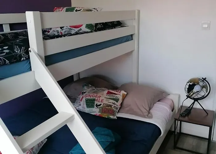 La Maison Des Amis Bed & Breakfast 3*